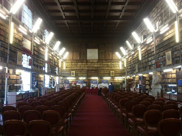 Biblioteca Alfredo De Marsico - Naples