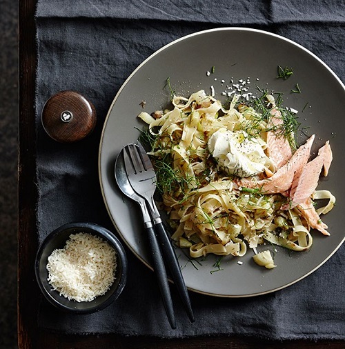 Tagliatelle_with_caramelised_fennel_smoked_trout_and_creme_fraiche.jpg